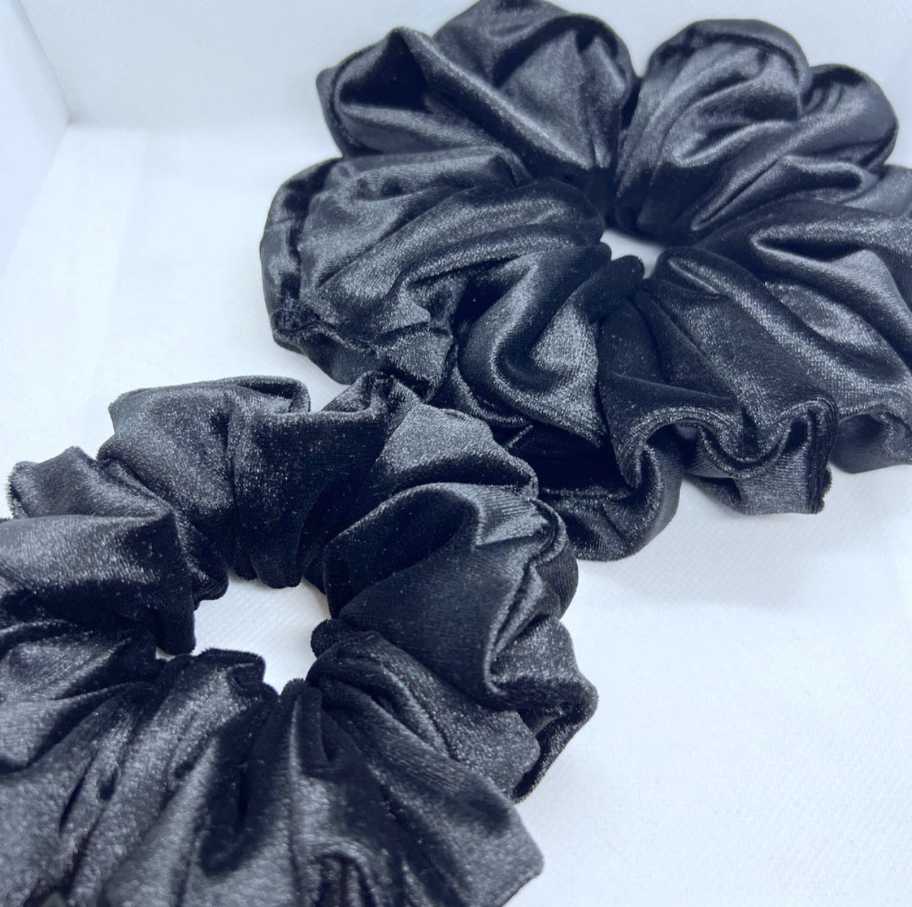 Scrunchie - Black Velvet